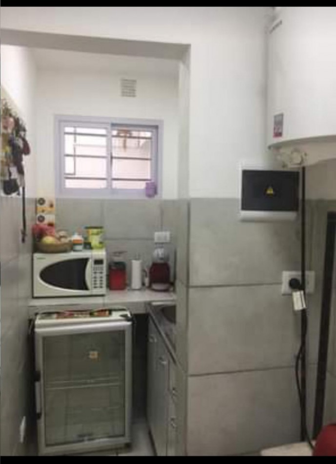 Oportunidad ! Local Comercial en excelente zona Permuta por depto menor valor.