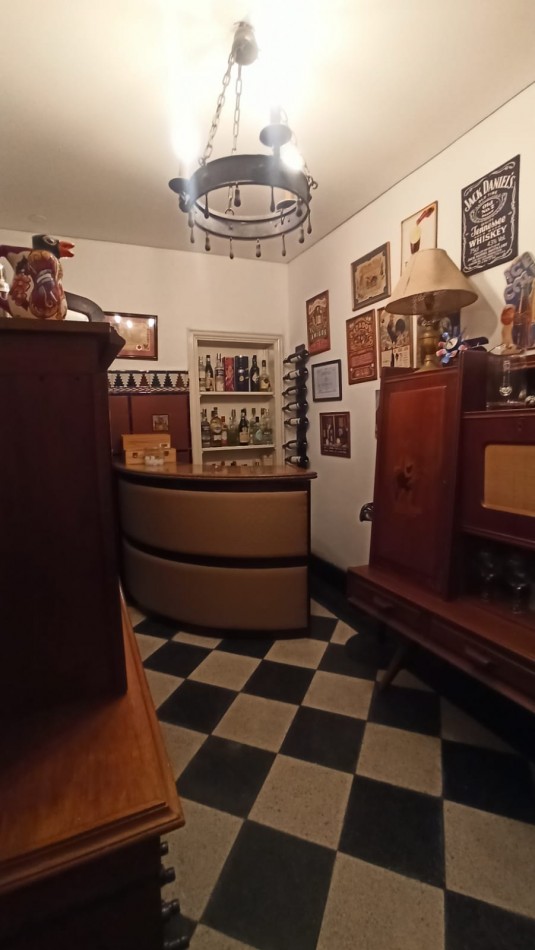 Chalet Historico Mar del Plata , frente al Mar Alquiler Temporada 2024