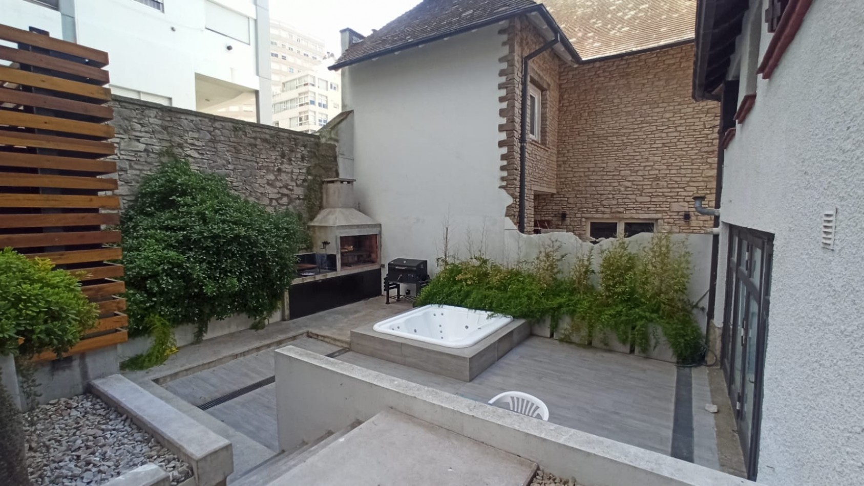 Chalet Historico Mar del Plata , frente al Mar Alquiler Temporada 2024